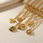 Collier pendentif texturé en acier inoxydable avec pierre verte