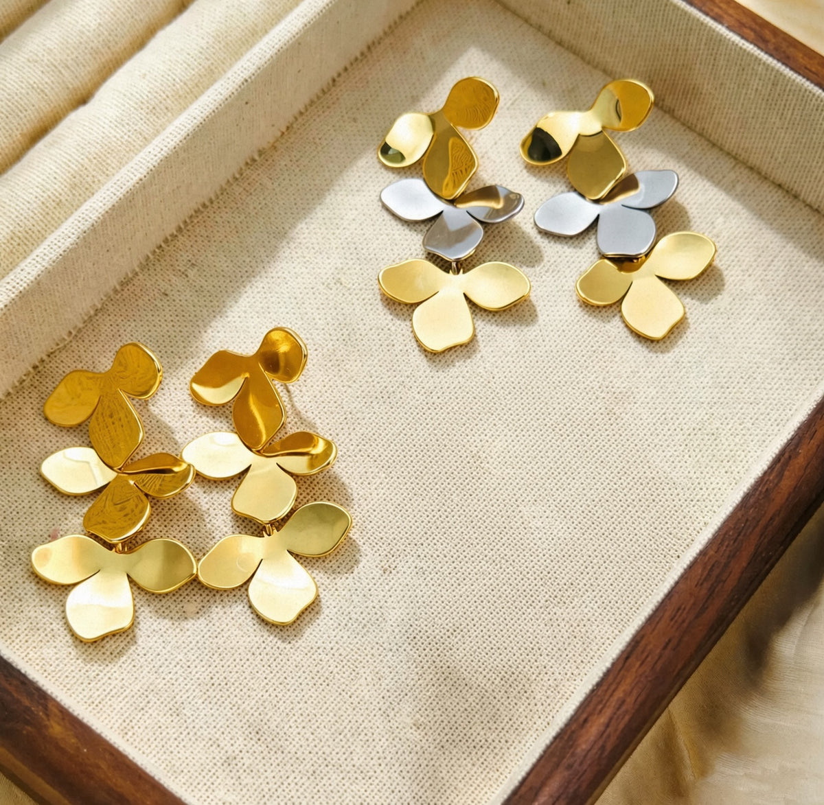 Boucles d'oreilles pendantes fleurs – acier inoxydable