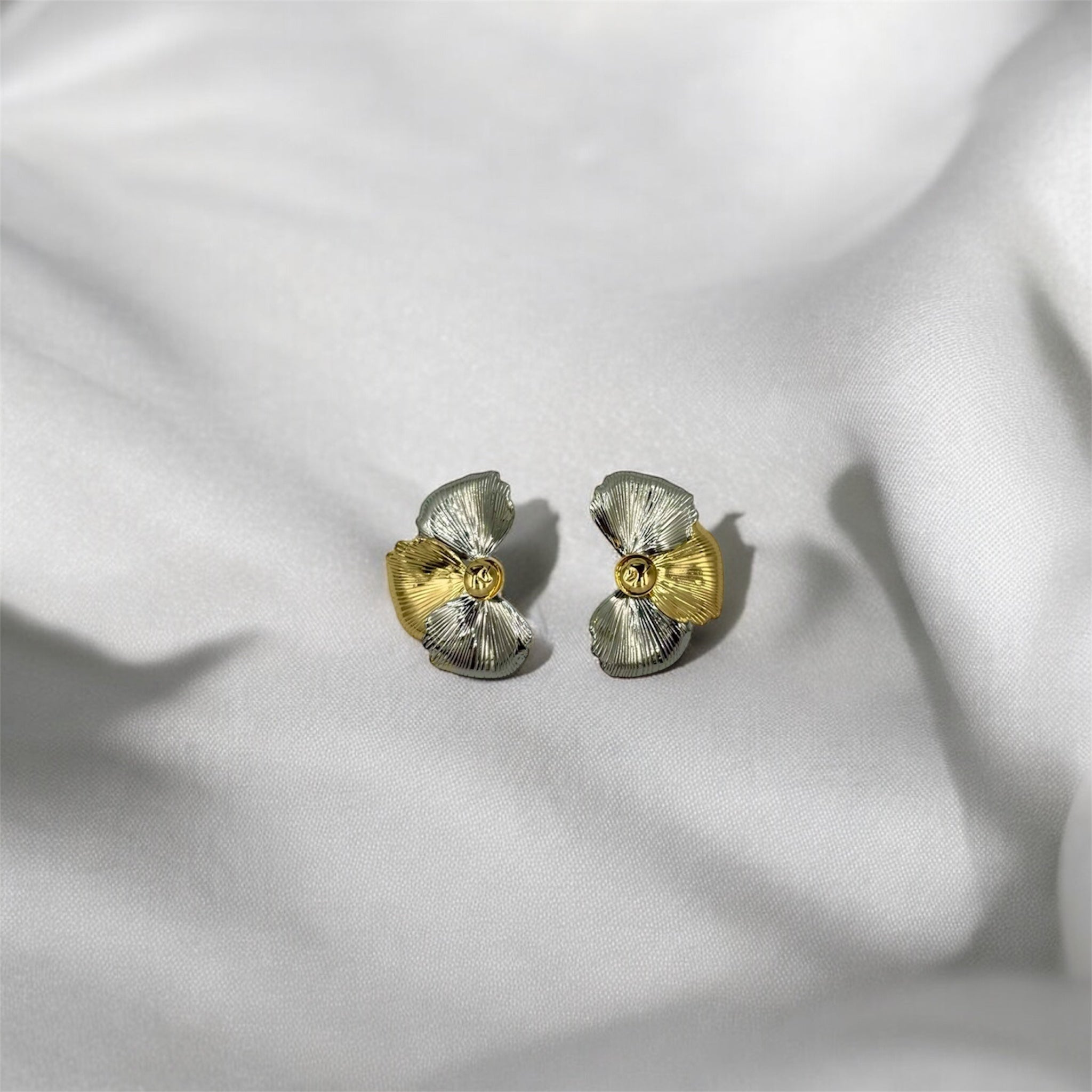 Boucles d’oreilles fleur fantaisie