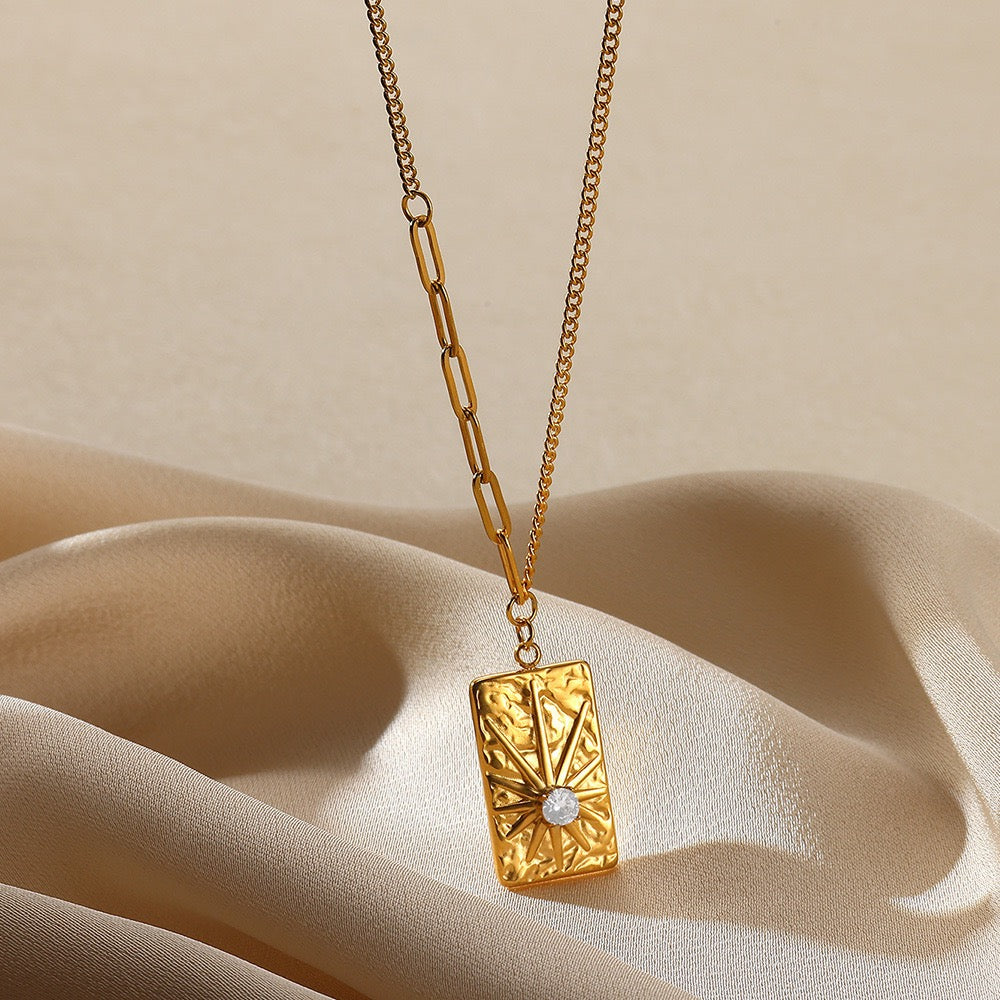 Collier pendentif rectangle soleil en acier inoxydable