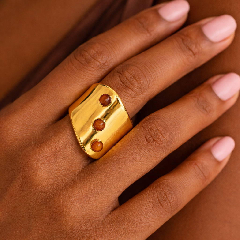Bague large en acier inoxydable avec pierres