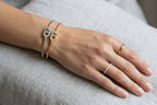 Bracelet jonc en acier inoxydable avec pierres