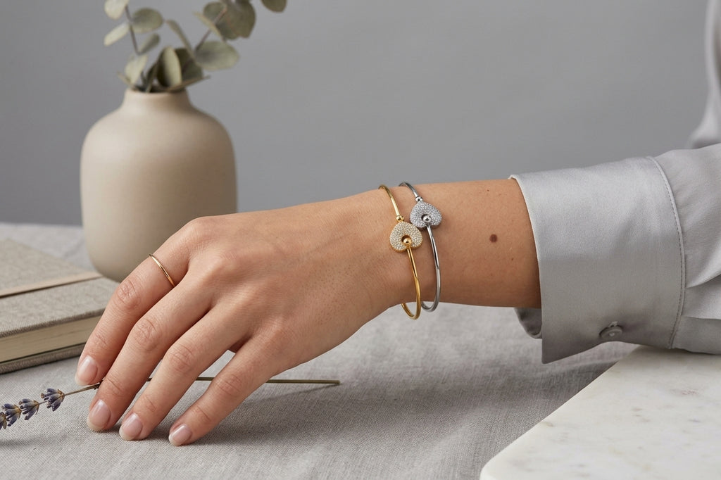 Bracelet jonc cœur en acier inoxydable