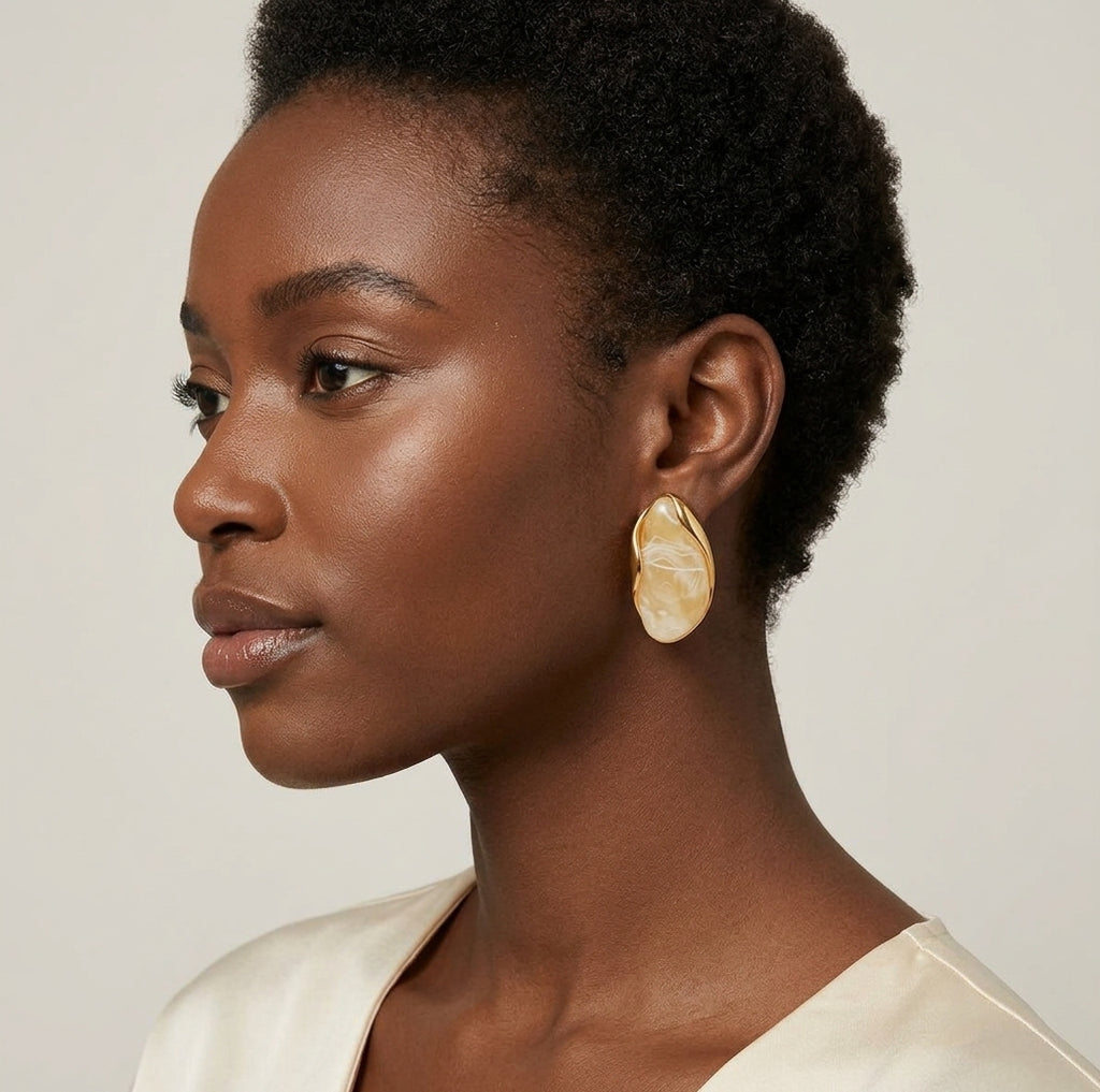 Boucles d’oreilles femme effet pierre marbrée en acier inoxydable doré – 5 coloris