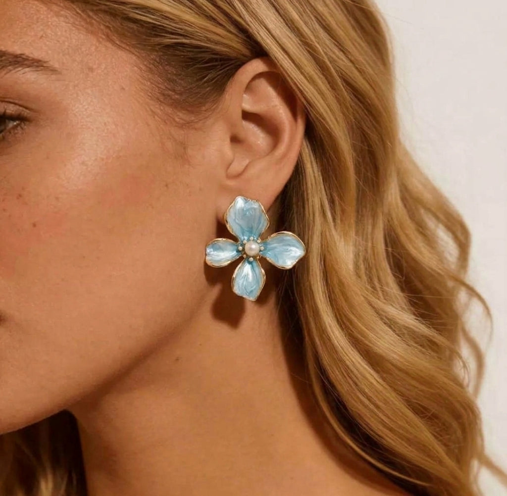Boucles d’oreilles fleur colorée en acier inoxydable avec perle