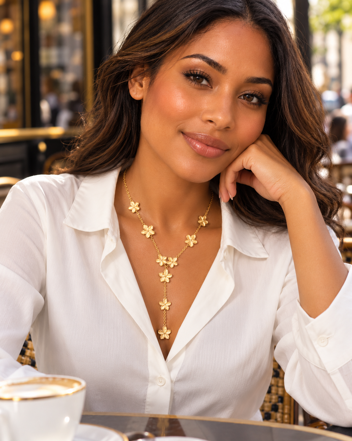 Collier Y en acier inoxydable doré à fleurs pendantes et chaîne fine