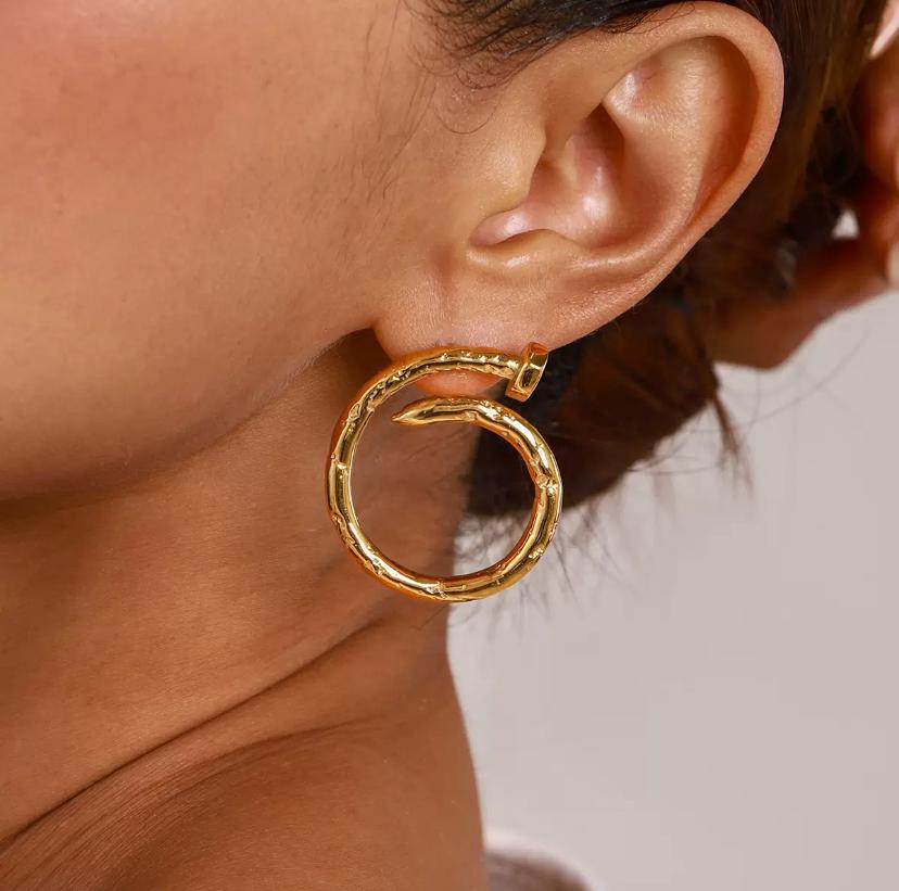 Boucles d’oreilles anneaux texturés en acier inoxydable
