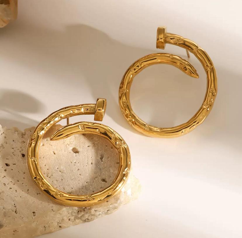 Boucles d’oreilles anneaux texturés en acier inoxydable