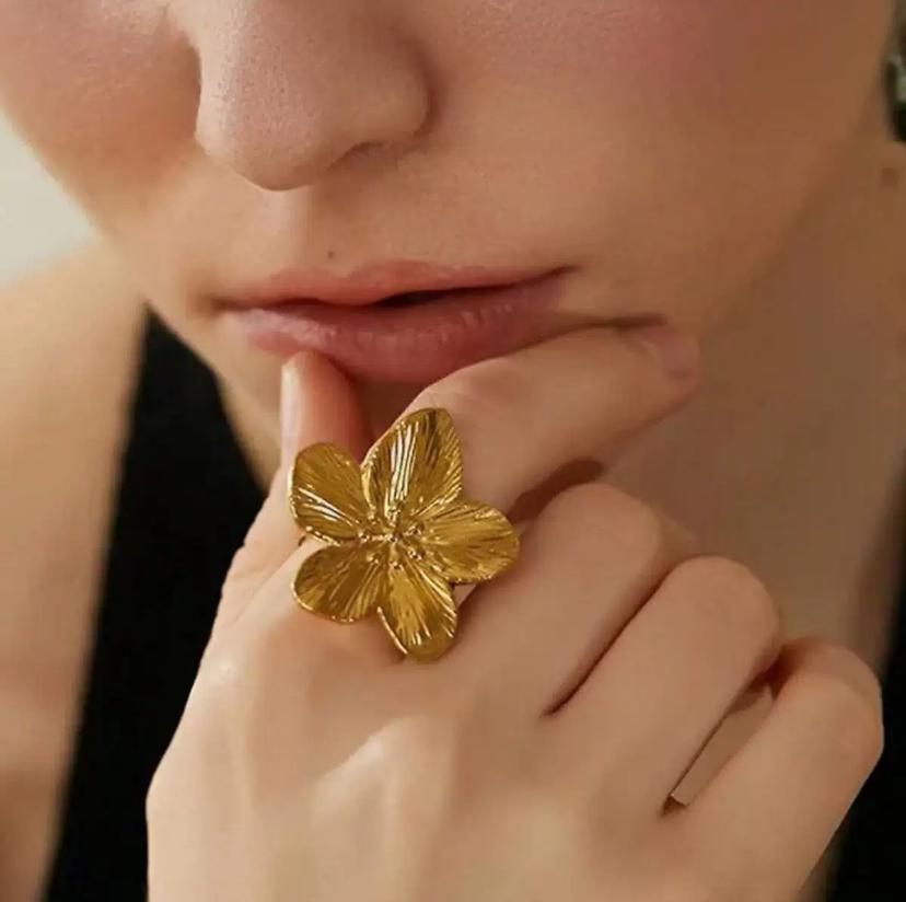 Bague fleur en acier inoxydable