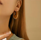 Boucles d’oreilles créoles martelées en acier inoxydable