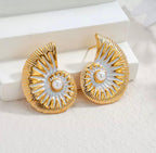 Boucles d’oreilles coquillage spirale avec perle