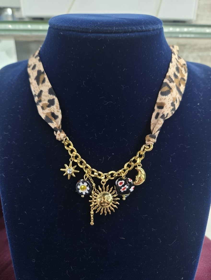 Collier ruban léopard et pendentifs soleil en acier inoxydable