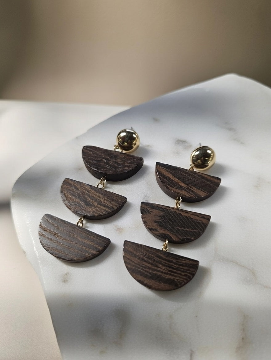 Boucles d’oreilles demi-lunes pendantes en bois
