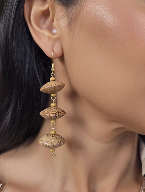 Boucles d’oreilles pendantes en bois