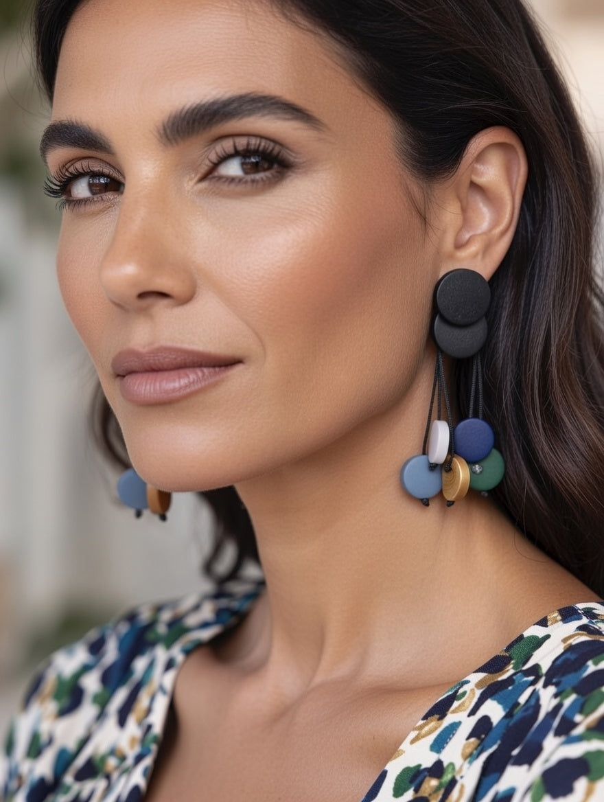 Boucles d’oreilles pendantes multicolores en bois