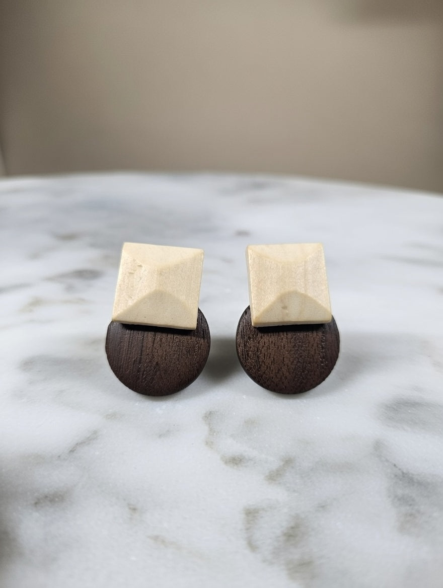 Boucles d’oreilles géométriques en bois