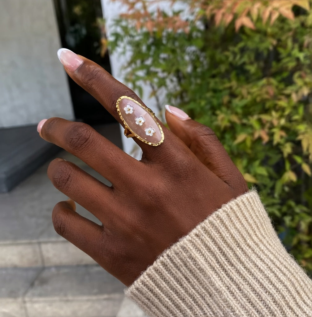 Bague nacrée fleur acier inoxydable